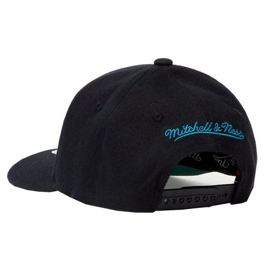 Mitchell &amp; Ness NBA Charlotte Hornets cap HHSSINTL102-CHOYYPPPBLCK